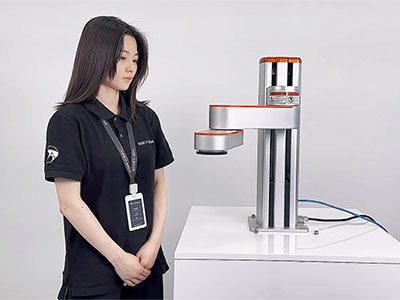 What are advantages of collaborative robot ?