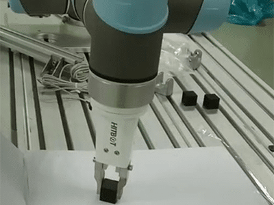 What's the control principle of electric gripper?